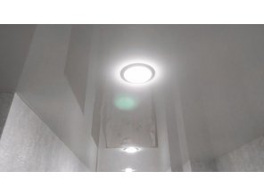 Монтаж потолка в коридоре 10 м2 с использованием пленки VIPCEILING серии MONLANGE L9001 (3.80)