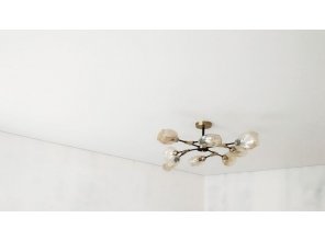 Монтаж потолка для зала 13 м2 с использованием пленки VIPCEILING серии MONLANGE M9001 (3.25)