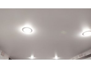 Монтаж потолка на кухне 6 м2 с использованием пленки VIPCEILING серии MONLANGE M9001 (2.15)