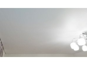 Монтаж потолка для зала 17 м2 с использованием пленки VIPCEILING серии MONLANGE M9001 (3.50)