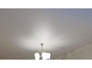 Монтаж потолка в спальне 19 м2 с использованием пленки VIPCEILING серии MONLANGE M9001 (3.25)