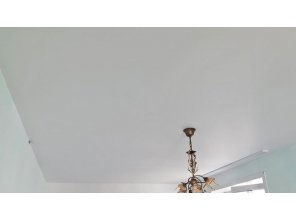 Монтаж потолка в гостиной 18 м2 с использованием пленки VIPCEILING серии MONLANGE M9001 (3.25)