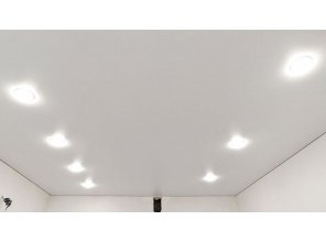 Монтаж потолка на кухне 11 м2 с использованием пленки VIPCEILING серии MONLANGE M9001 (3.25)