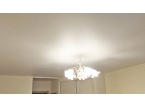 Монтаж потолка для зала 13 м2 с использованием пленки VIPCEILING серии MONLANGE M9001 (3.25)